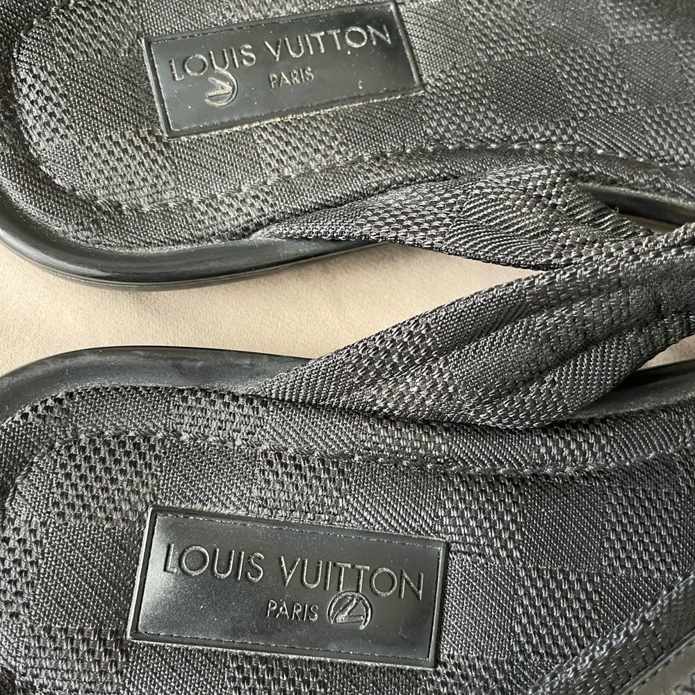 Louis Vuitton Black Damier Thong Sandals - Picture 3 of 7